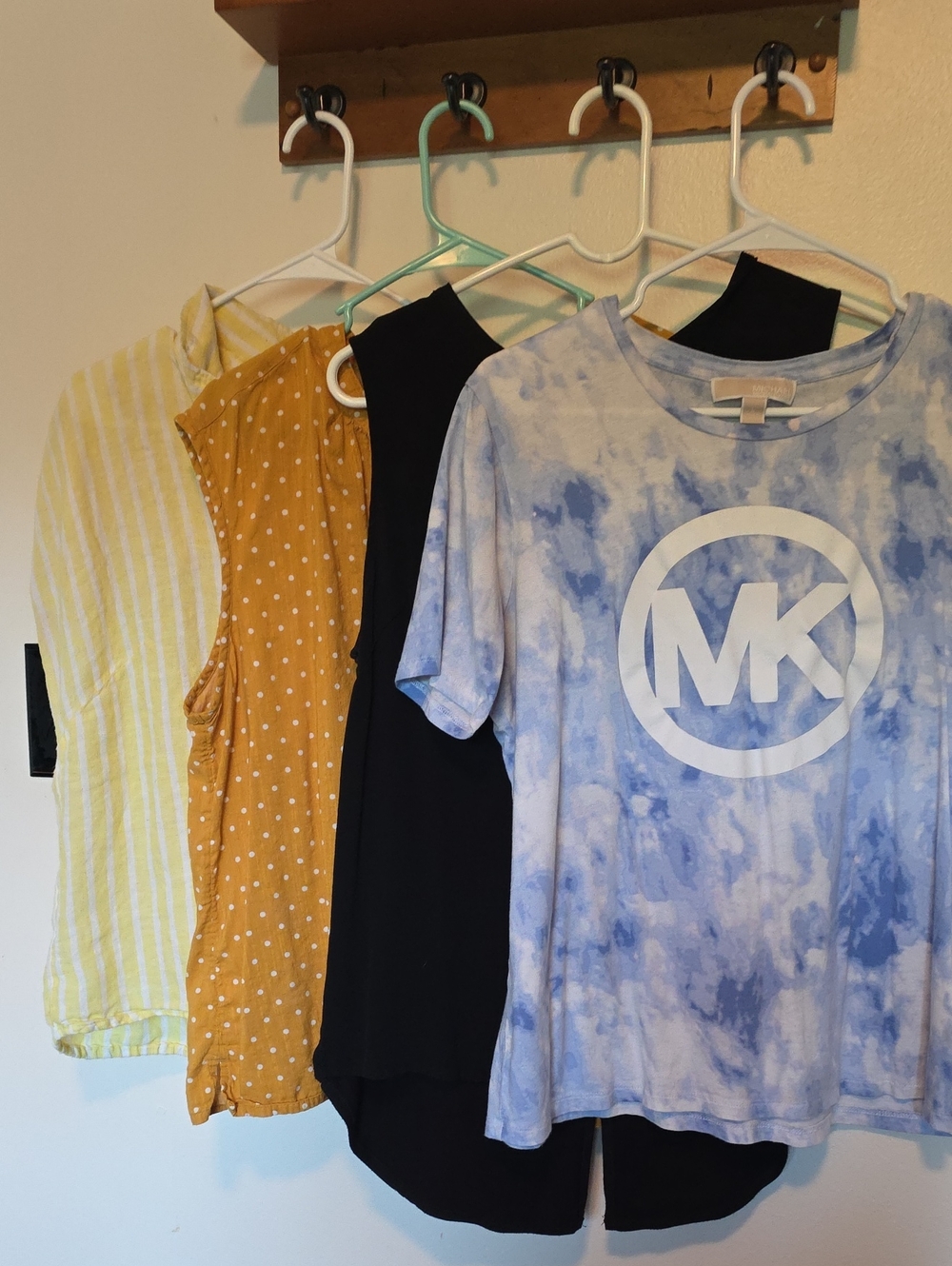 4 Bundle Shirts Sz Large